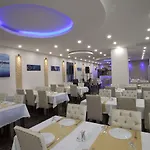 Parlak Szálloda