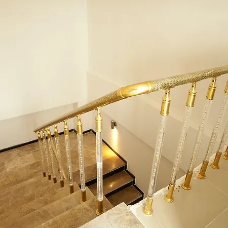 فندق Parlak إجنيدا