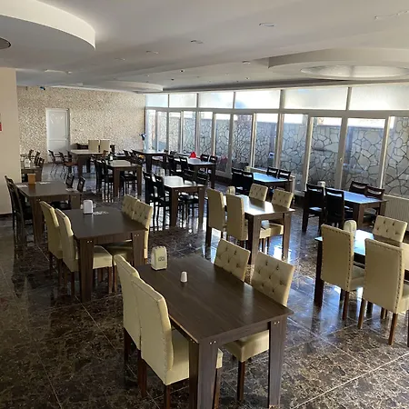 Parlak Hotel